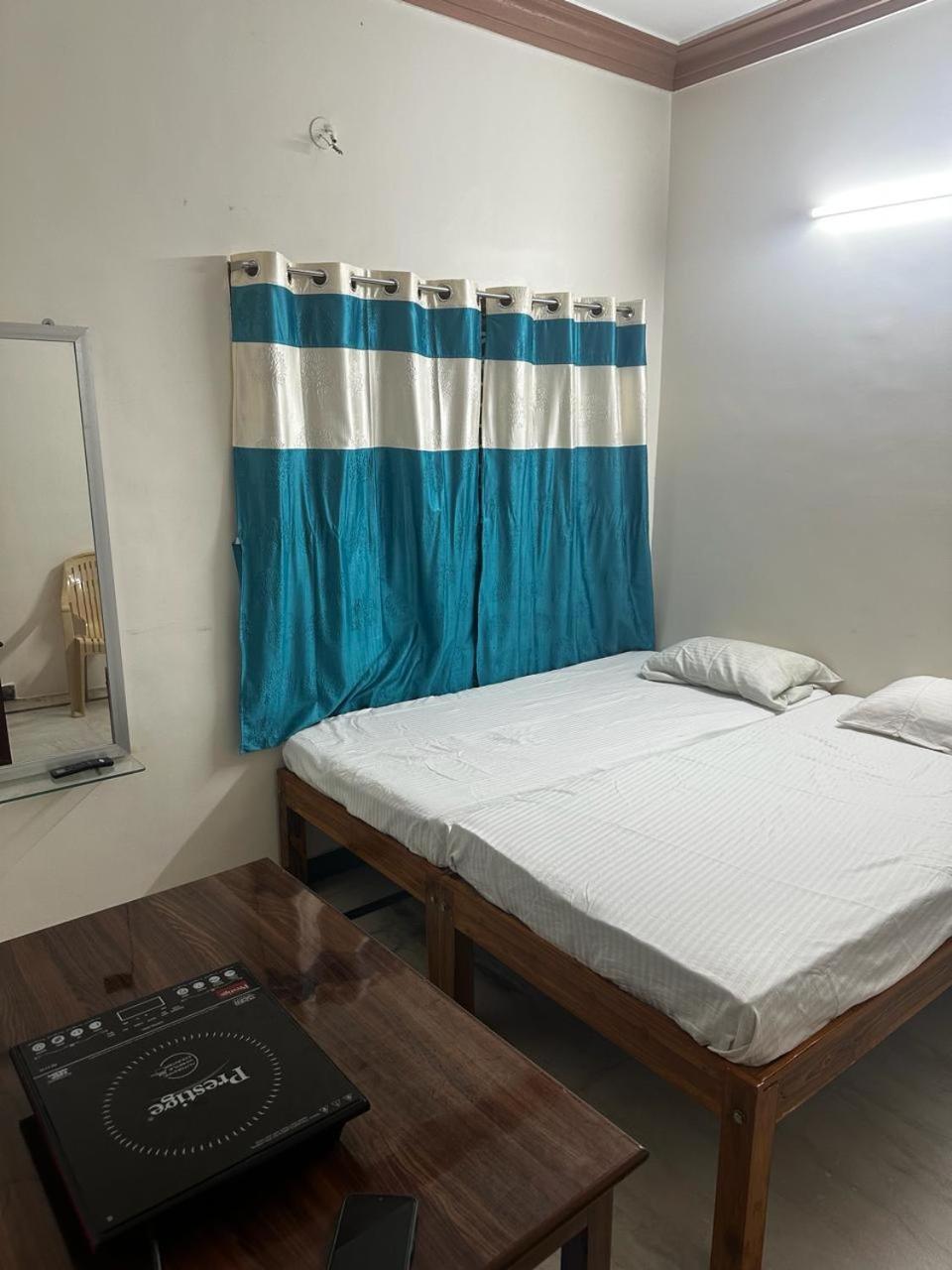 Temple View Home Stay Tiruvannamalai Exterior photo