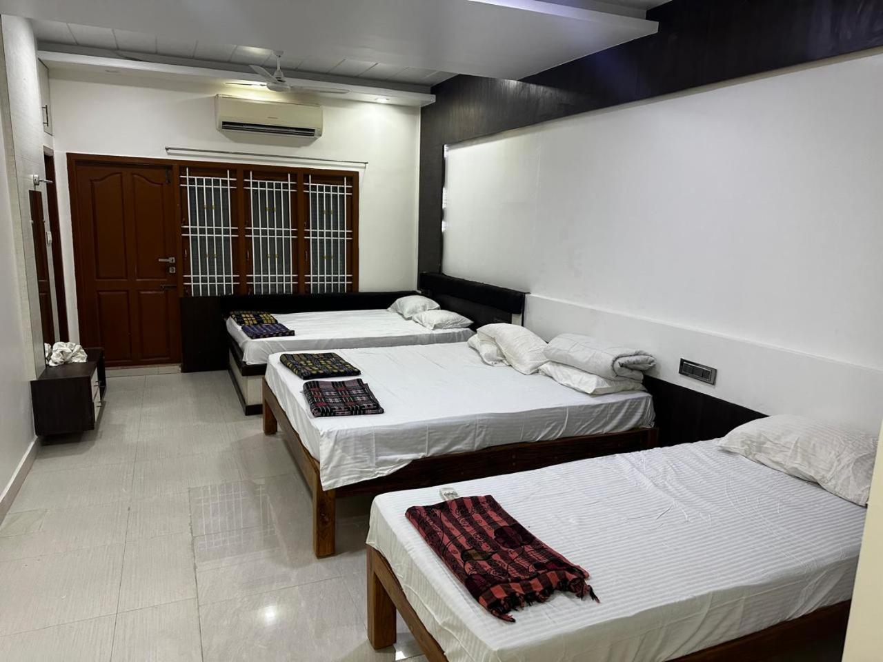 Temple View Home Stay Tiruvannamalai Exterior photo